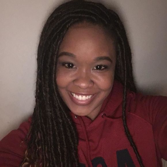 Meet your Posher, Romanda - Picture 1 of 1